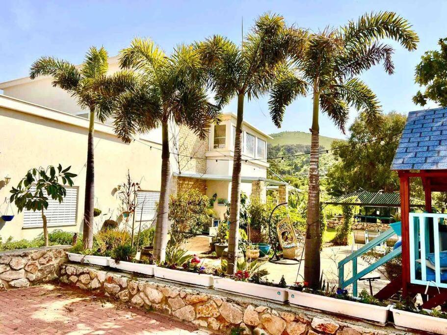 אחוזת היניבים Yaniv Estate Villa Nurit Exteriör bild